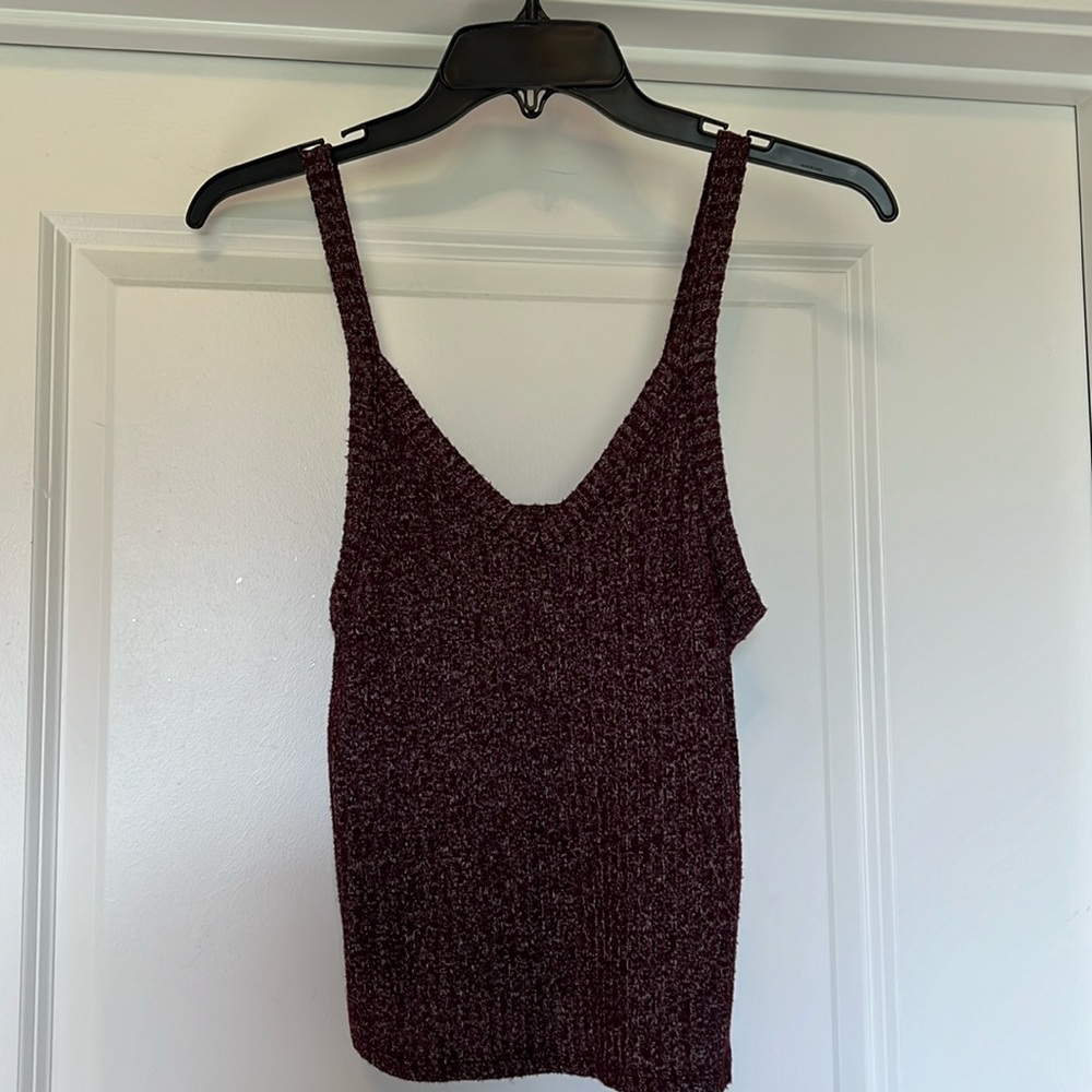Red Women’s Cropped Ribbed Tank Top - Medium